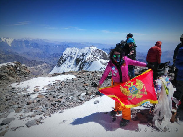 Црногорска застава на крову Африке?